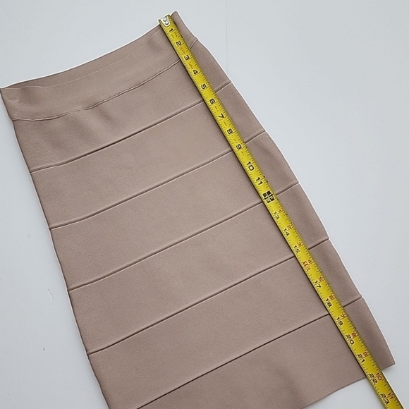 BCBGMaxAzria Women's Alexa Mauverose Bandage Pencil Hi Rise Skirt Stretch Sz XS - Picture 8 of 9